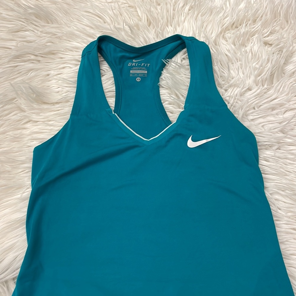 Womens Nike dri fit dress - Picture 2 of 9